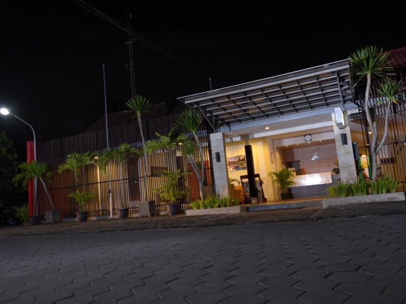Oyo 743 Garden Guesthouse Maguwo Dış mekan fotoğraf